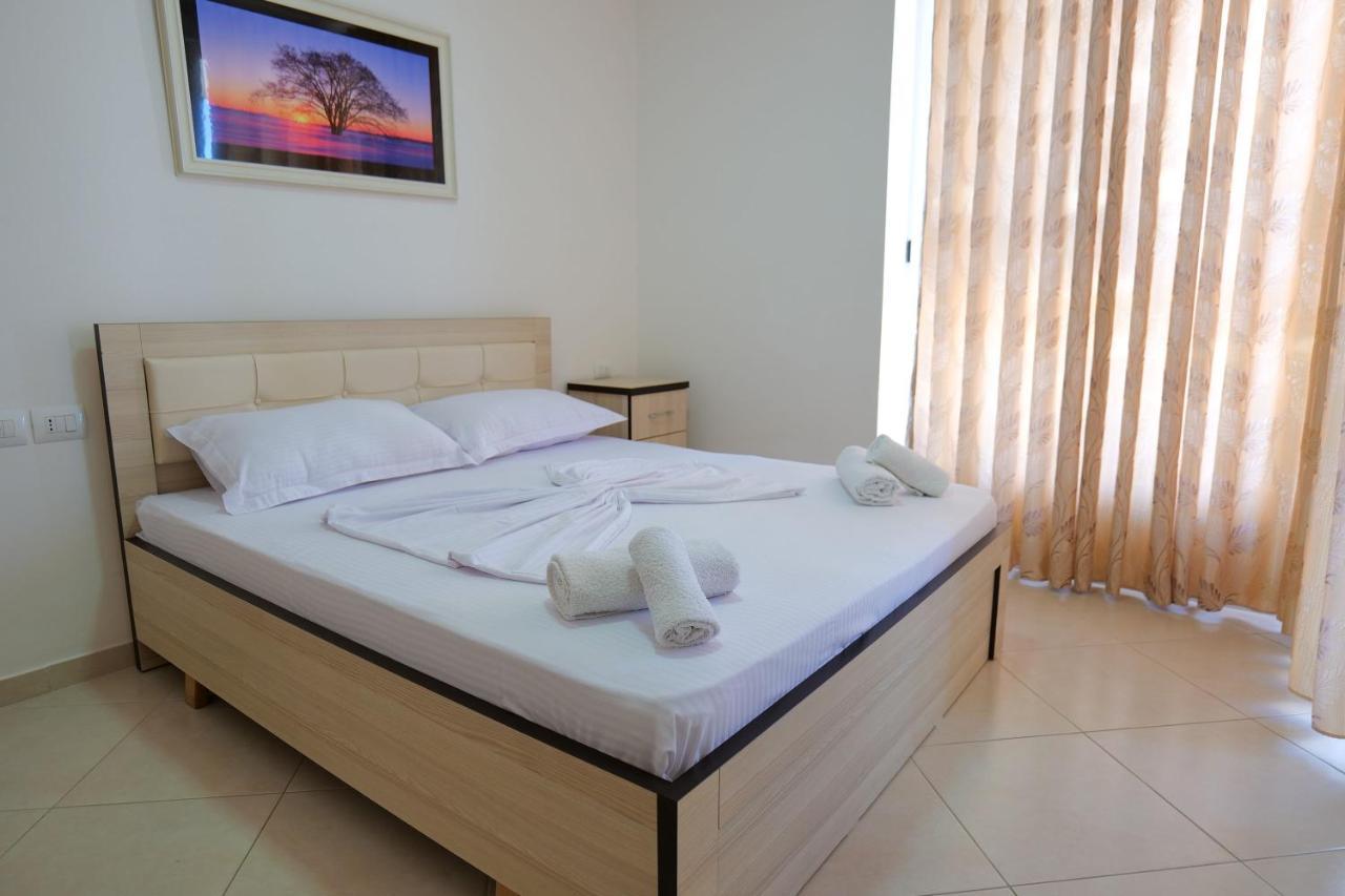Almare Apartments Vlorë エクステリア 写真