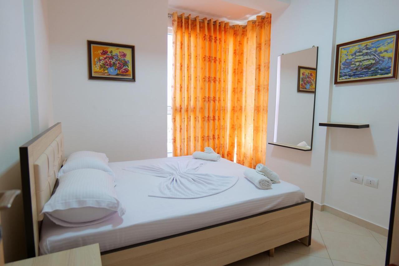 Almare Apartments Vlorë エクステリア 写真