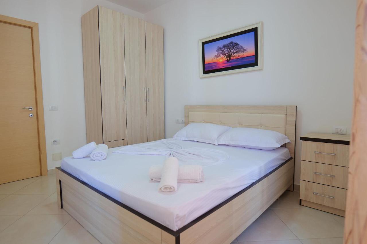 Almare Apartments Vlorë エクステリア 写真
