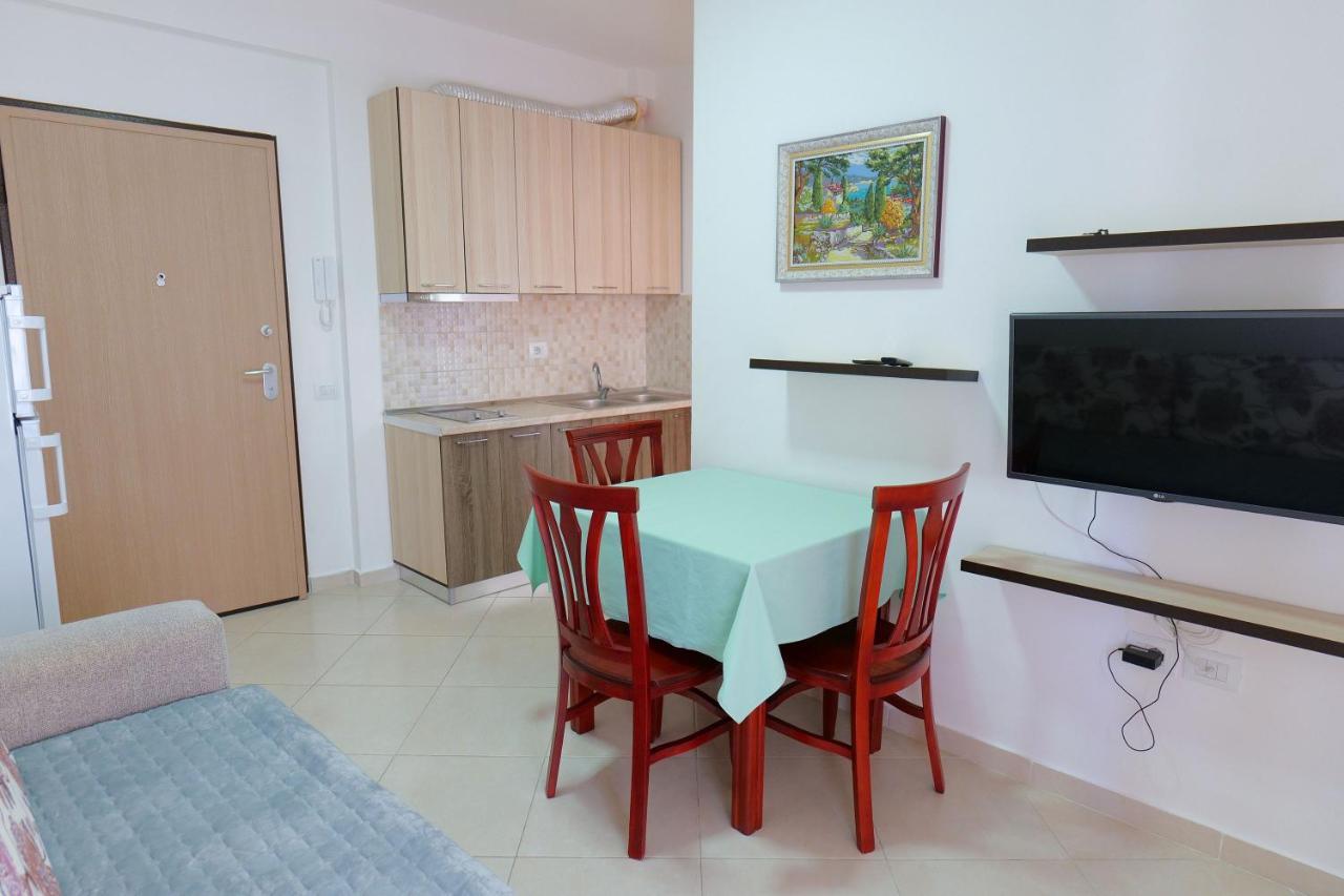 Almare Apartments Vlorë エクステリア 写真